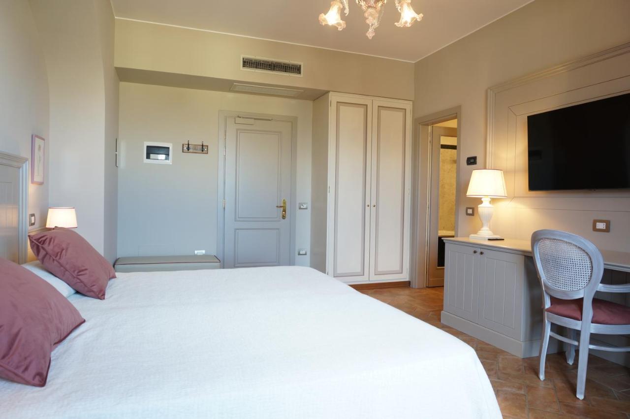 Villa Santa Barbara Montefalco Eksteriør billede